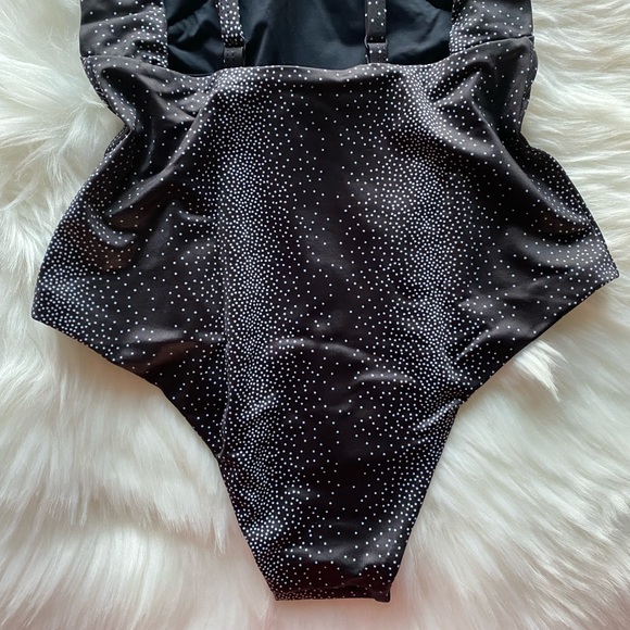 🌸🌸TAVIK🌸🌸 Drew One Piece Swimwear - Picture 7 of 9